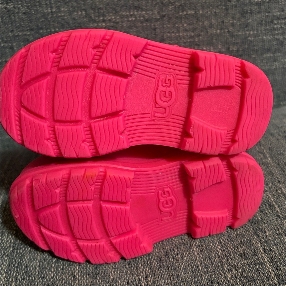 UGG Toddler Droplet Mid Pink Rain Boots - Picture 9 of 11